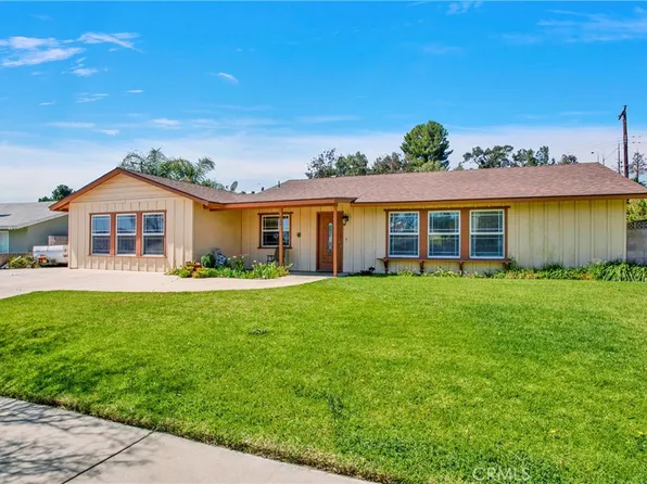 682 S Belden Ave, Rialto, CA 92376