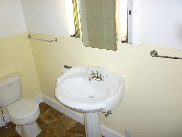 327 N Tower Ave #1 — Photo 10