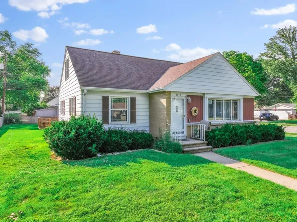 1816 Gross Ave, Green Bay, WI 54304