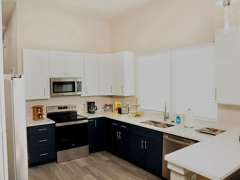 2721 Iberville St #2B — Photo 7