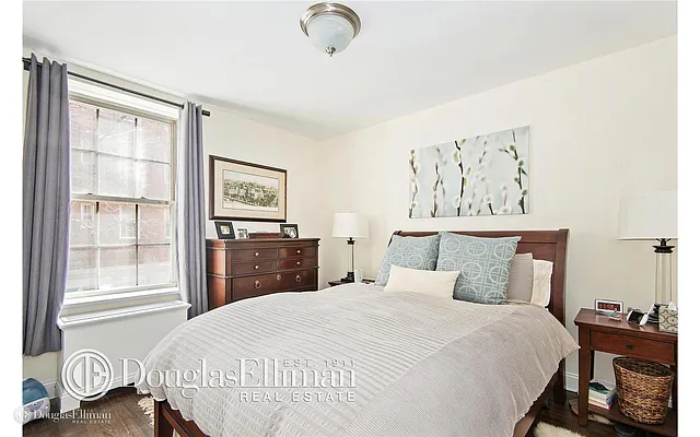 Rented by Douglas Elliman | media 13
