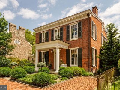 146 E Court St, Doylestown, PA, 18901