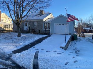19 Laurel St, Danbury, CT 06810