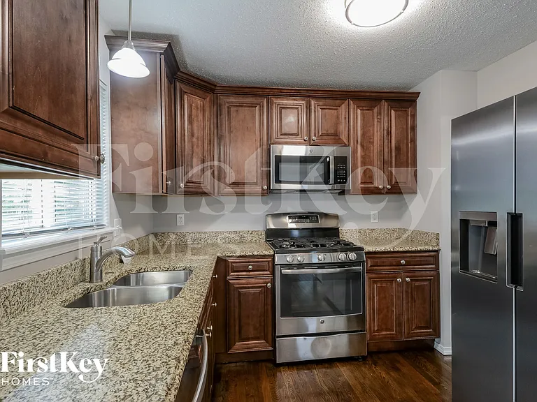 457 Oak Glen Dr — Photo 6