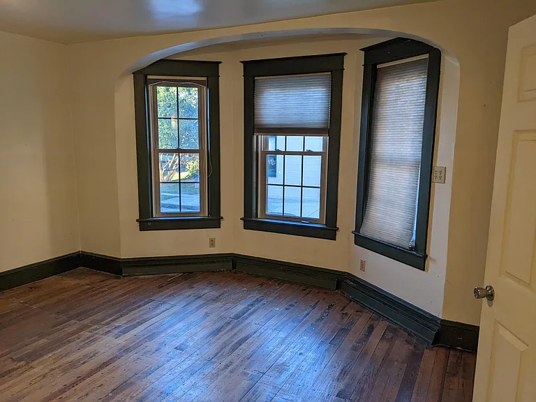 201 W King St #1 — Photo 18
