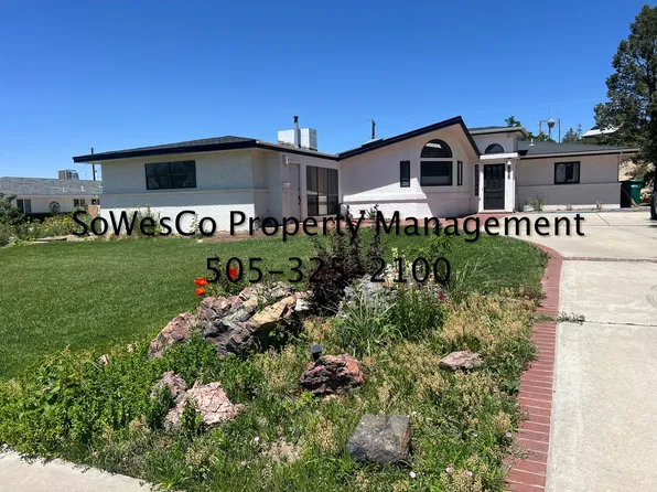 208 E 38th St, Farmington, NM 87401