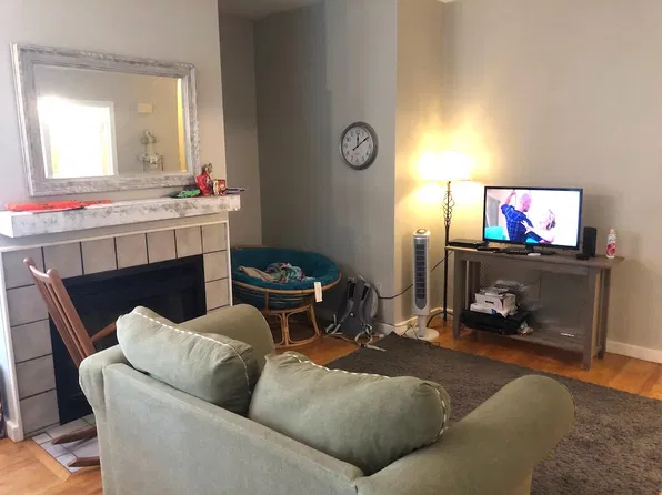 95 W Narragansett Ave #2, Newport, RI 02840