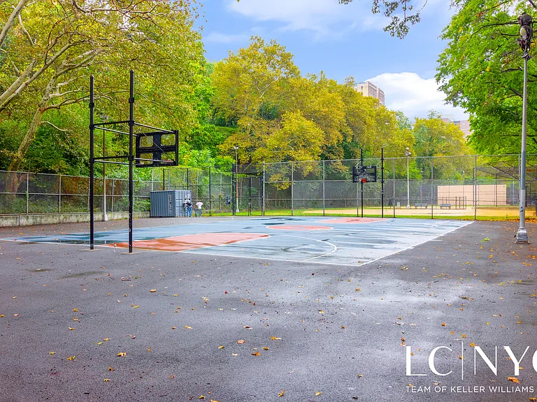 305 W 150th St #503 — Photo 18