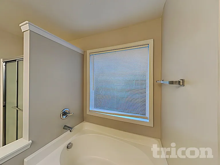 800 Maryfield Dr — Photo 12