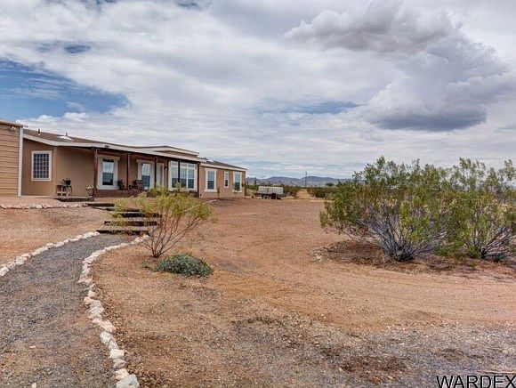 1st image of 2385 S Concho Rd