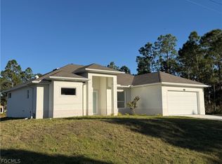818 State Ave, Lehigh Acres, FL 33972