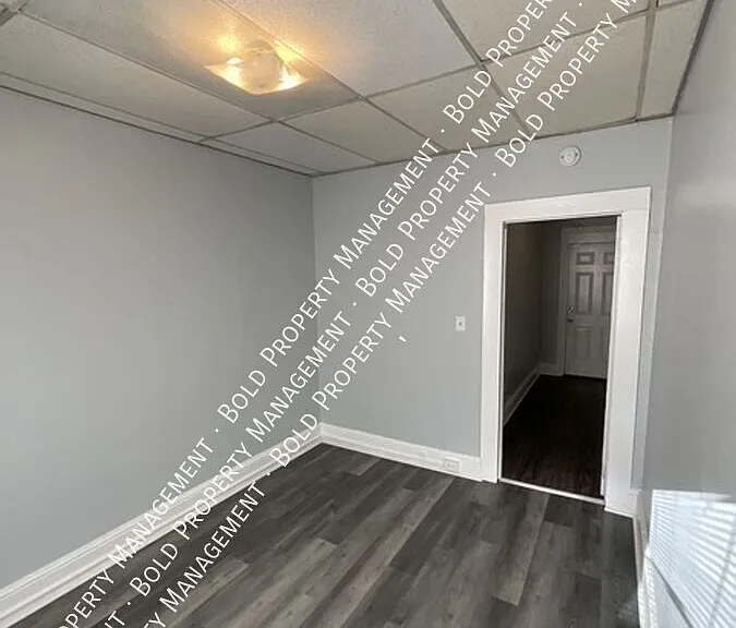 306 S 5th St #5 — Photo 4