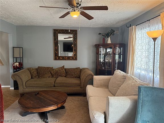 5th image of 2098 N Larramore Rd