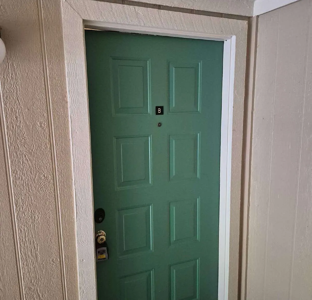 2 bed, 1.0 bath, 876 sqft, $1,450 — Photo 4