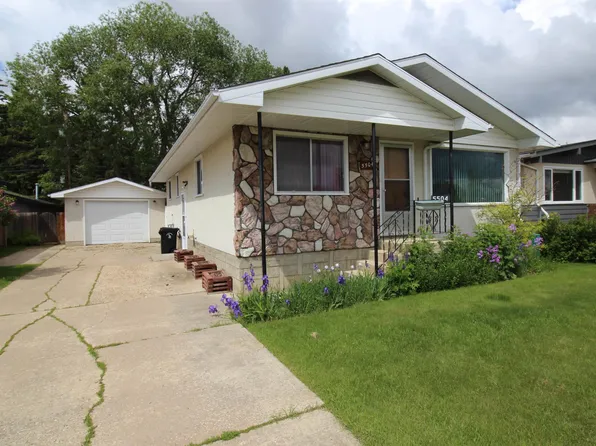 5504 56th St, Barrhead, AB T7N 1C6