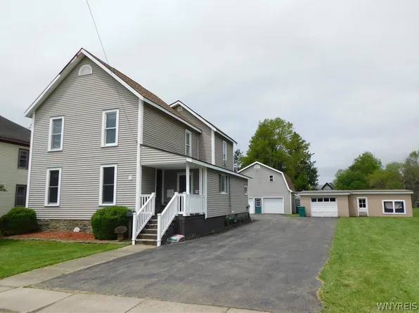 15 Mill St, Franklinville, NY 14737
