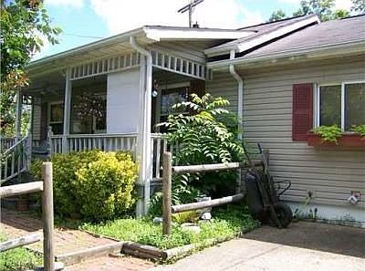 1st image of 1002 Woodmont Dr
