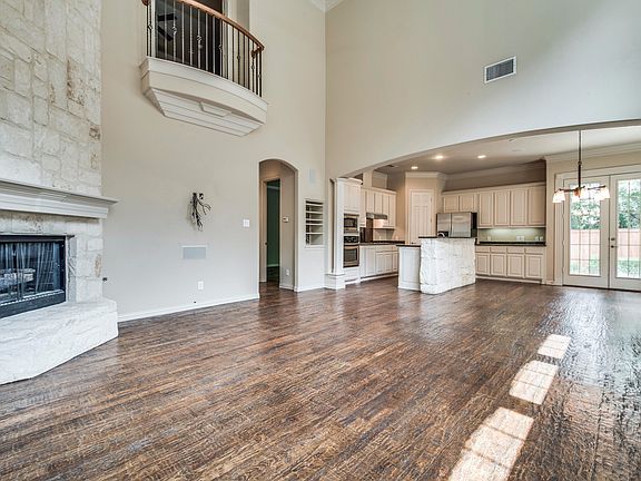 3rd image of 2448 Greymoore Dr