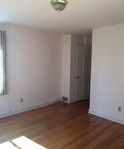 715 Churchill Dr — Photo 10