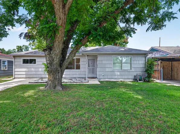 6610 Barney Rd, Houston, TX 77092