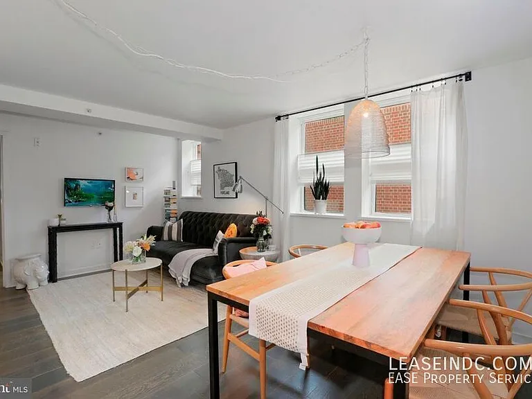 129 W St NW #103 — Photo 6