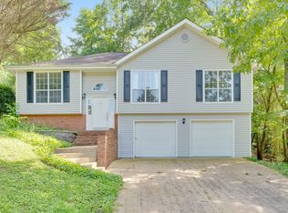 6017 Barkley Creek Dr, Ooltewah, TN 37363