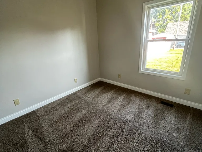 50 W Madison St #A — Photo 6