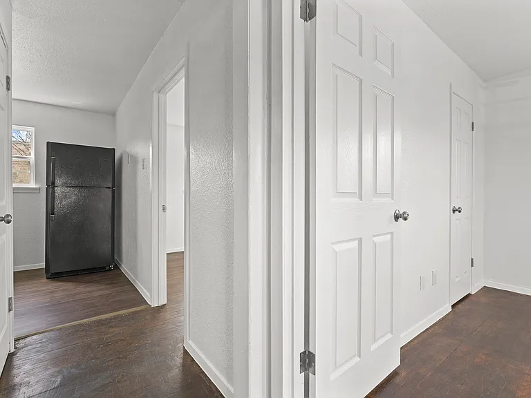 4524 Collins Ave — Photo 23