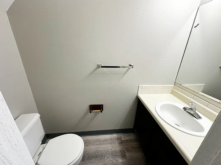 1121 Mazatlan Cir. — Photo 10