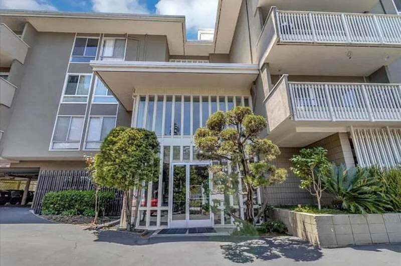 1 bed, 1.0 bath, 740 sqft, $2,500 — Photo 3
