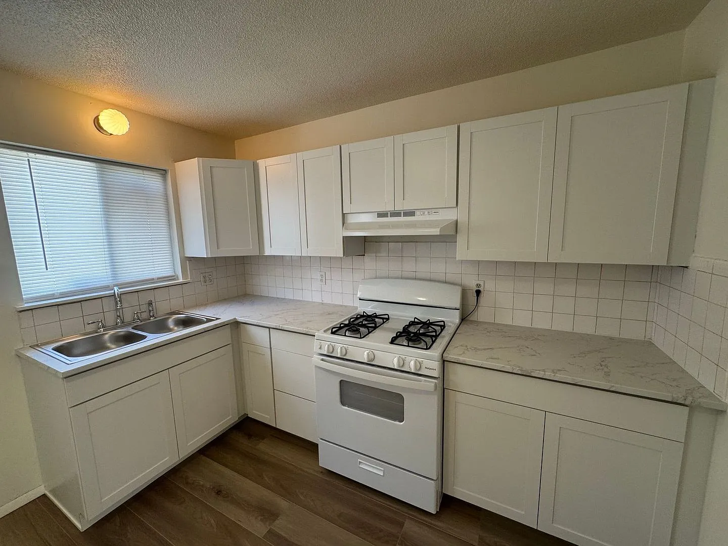 Two Bedroom Upstairs Apartment! — Photo 3