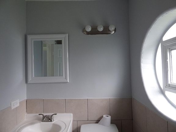 5th image of 1253 Pennsylvania Ave #1