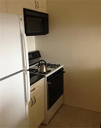 Rented by R New York