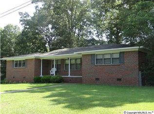 816 6th St NE, Arab, AL 35016