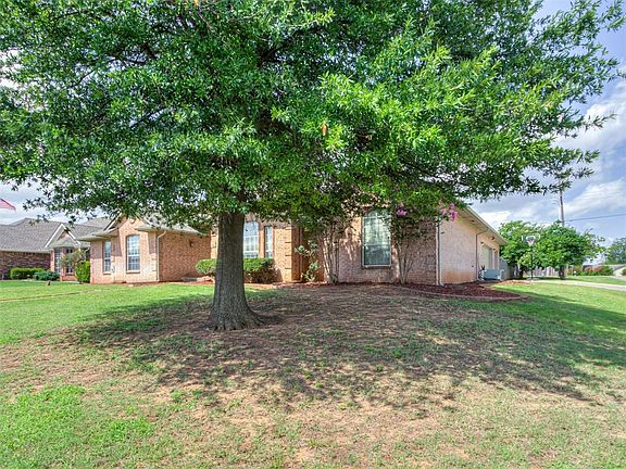 3rd image of 4201 Ranch Dr