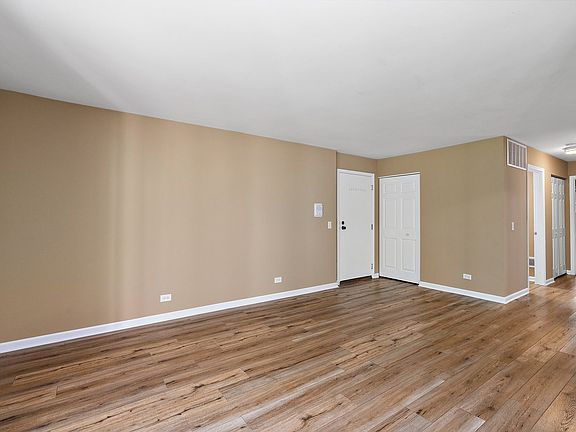 3rd image of 29 Stanton Ct Unit C1