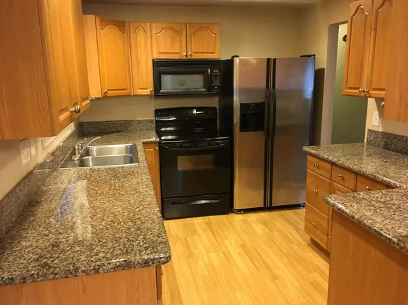 10445 Ainsworth Ave S, Tacoma, WA 98444