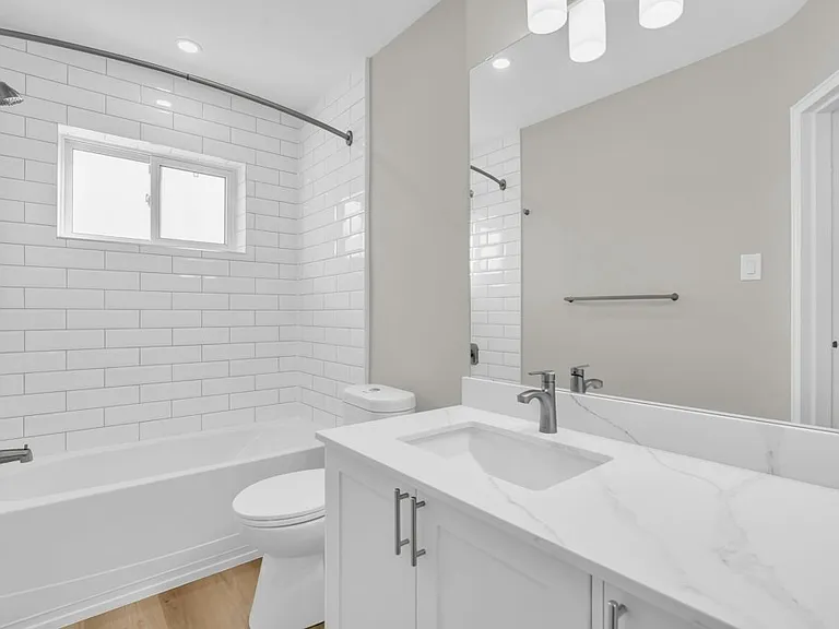 163 Macgregor Cres — Photo 14