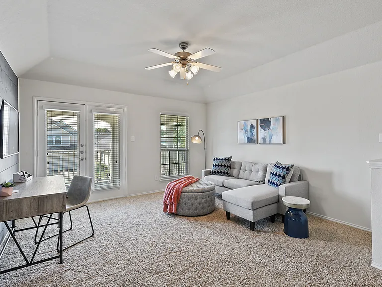 9704 Hedge Bell Dr — Photo 19
