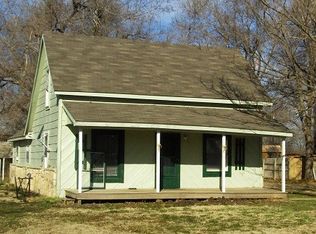 301 N Pecan St, Douglass, KS 67039