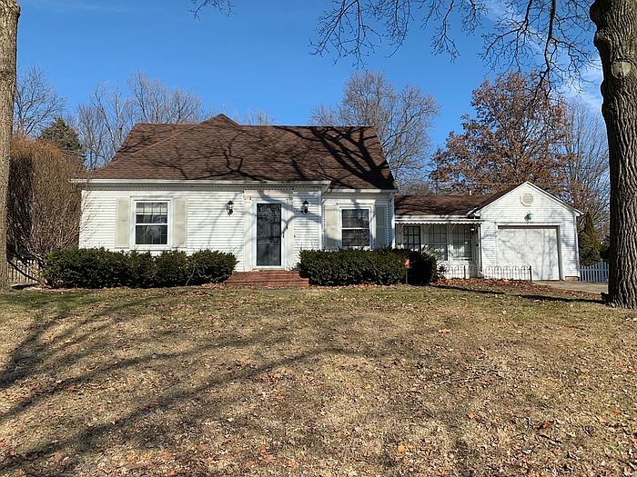 1st image of 319 W Stonegate Rd