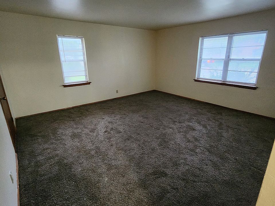 2nd image of 501 E Crawford St #1