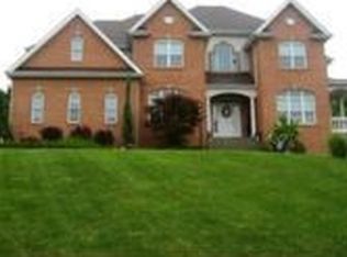 212 Locust Valley Rd, Greensburg, PA 15601