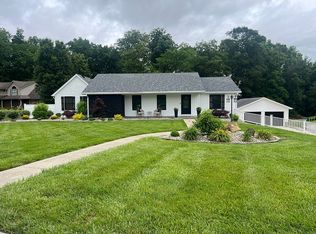 216 Parkwood Dr, Campbellsville, KY 42718