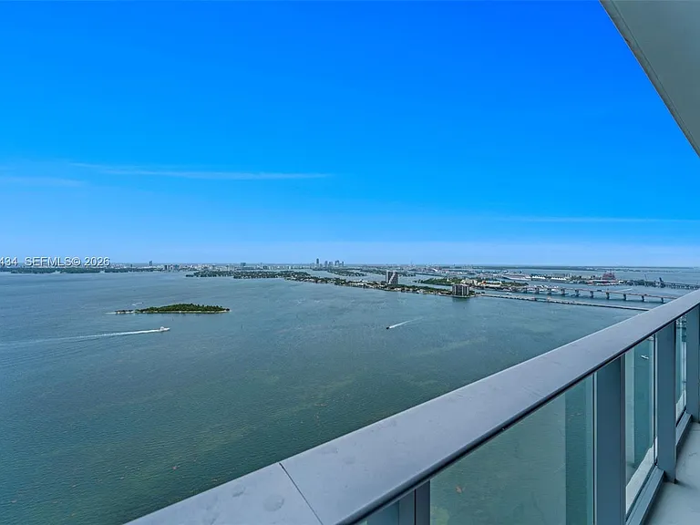 700 NE 24th St #3806 — Photo 35