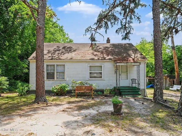 399 Army Road, Raeford, NC