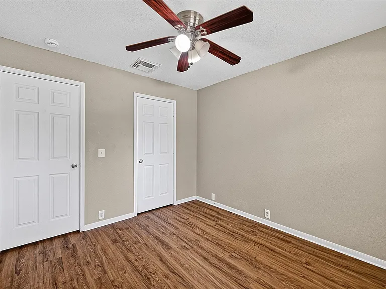 10306 Nickel Grove Dr — Photo 18