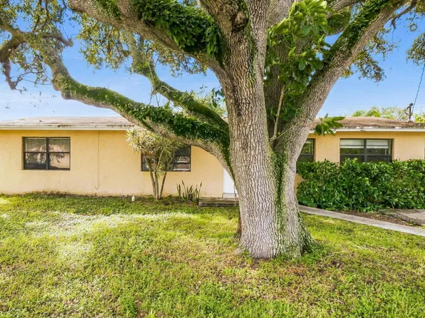 4620 SW 23rd St, Hollywood, FL 33023