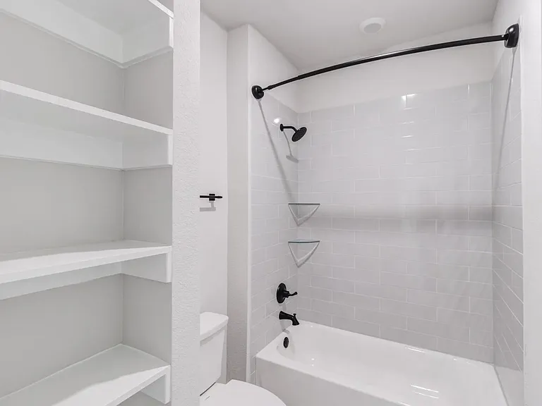 2261 Rook Dr — Photo 8