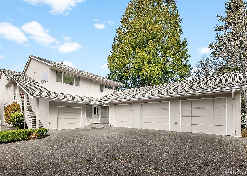 1st image of 6226 Lakeview Dr #D